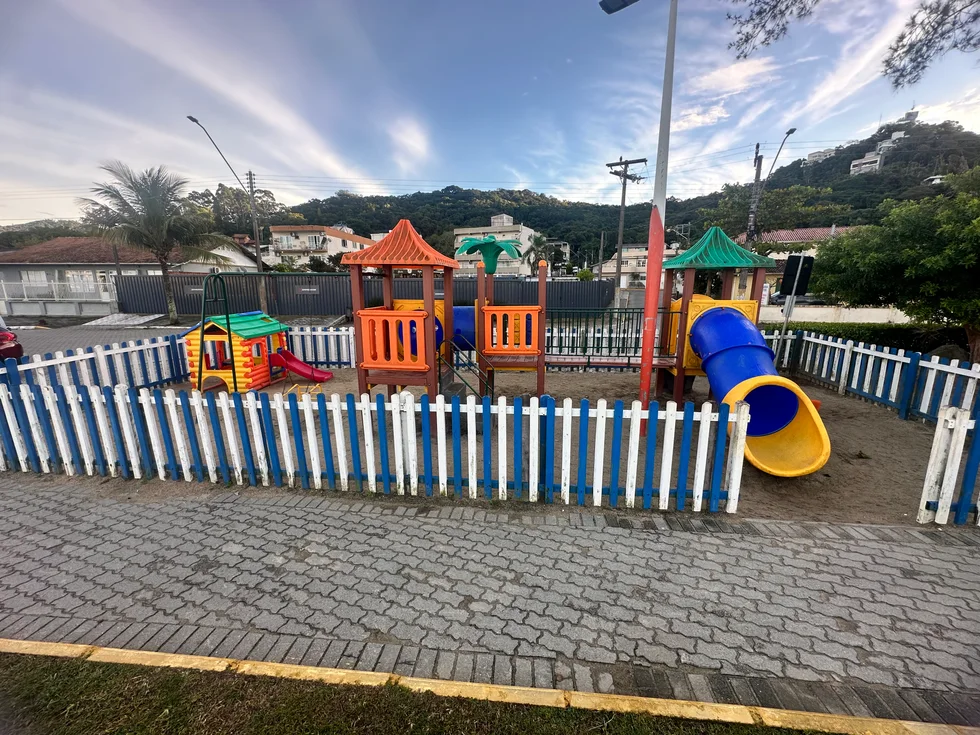 Parque infantil en Canto da Praia