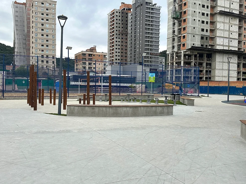 Área central y canchas de la Plaza nueva de Morretes