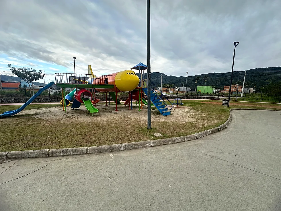 Juegos infantiles de la Plaza de Morretes