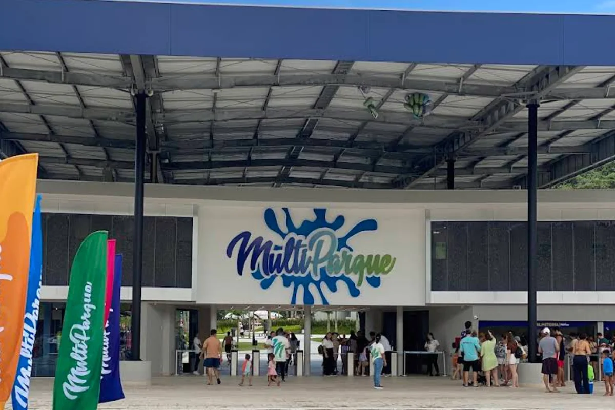 Entrada del Parque Acuático Multiparque